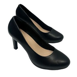 Clarks Collection Women's Black High Heels Pumps Size 8.5 Almond Toe